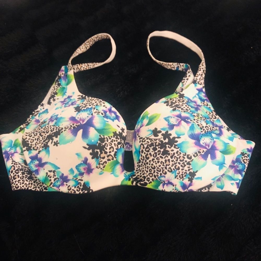 Victoria’s Secret push up bra